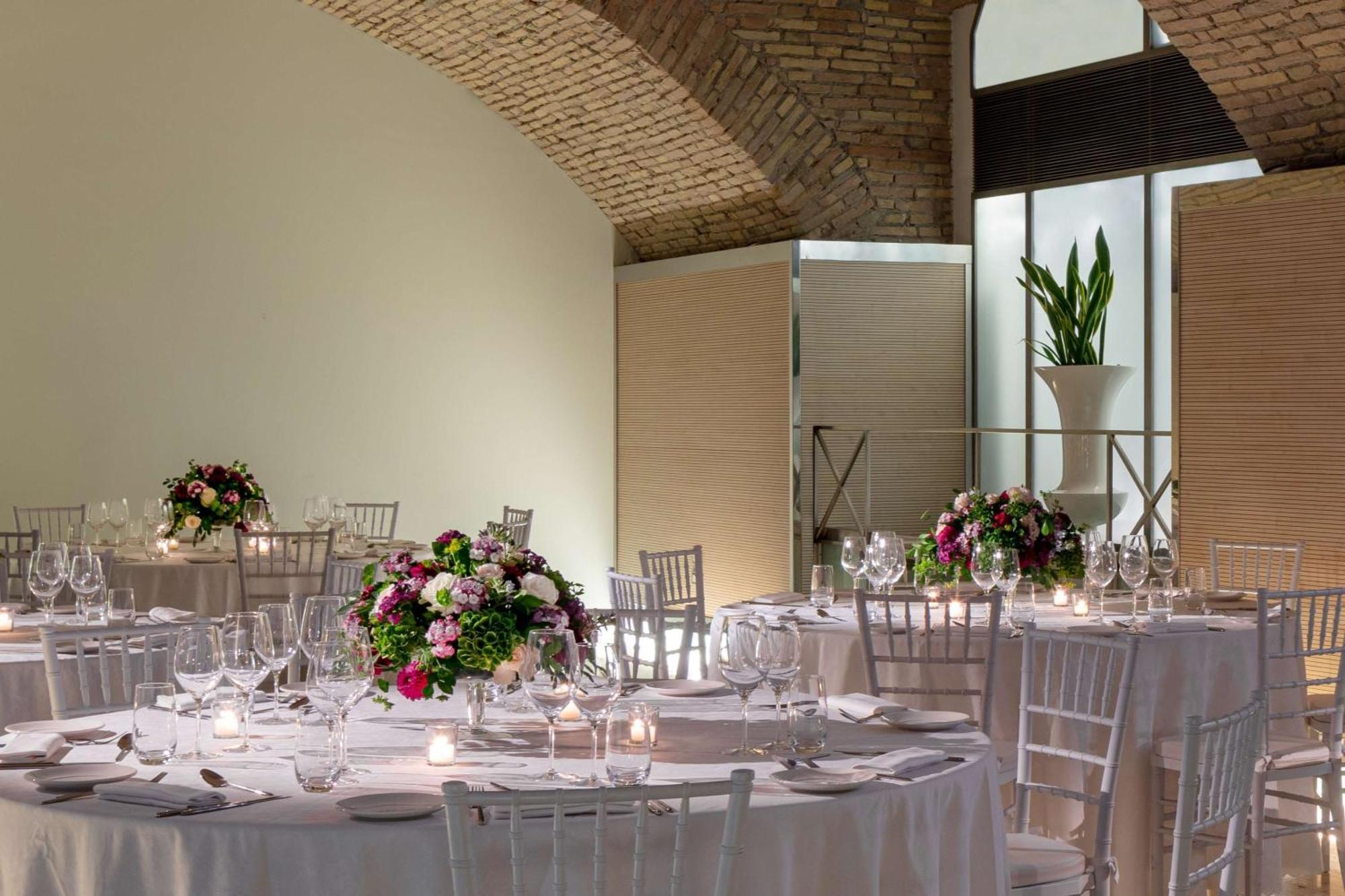 Anantara Palazzo Naiadi Rome Hotel - A Leading Hotel Of The World Exterior photo The Long Room