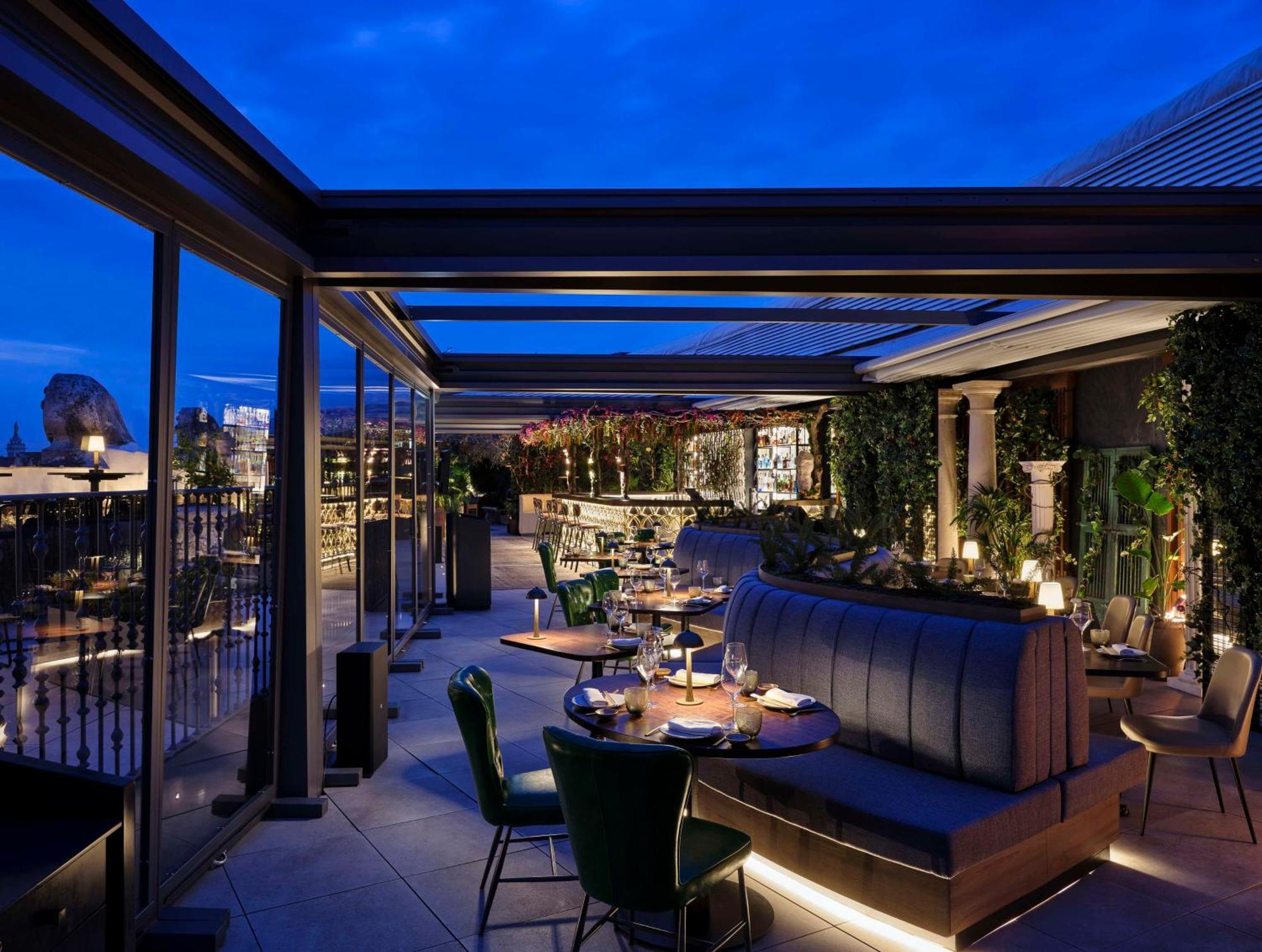 Anantara Palazzo Naiadi Rome Hotel - A Leading Hotel Of The World Exterior photo The Terrace at Bluebird